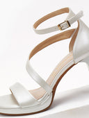 Πέδιλα δερμάτινα με λεπτή φιάπα Ragazza 0932 - Λευκό - thefashionproject.gr - RAGAZZA