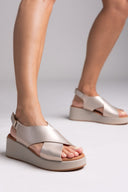 Πλατφόρμες δερμάτινες crossover Ragazza 01137