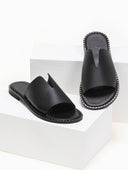 Σανδάλια δερμάτινα με άνοιγμα στη φάσα Iris Sandals - Μαύρο - thefashionproject.gr - IRIS