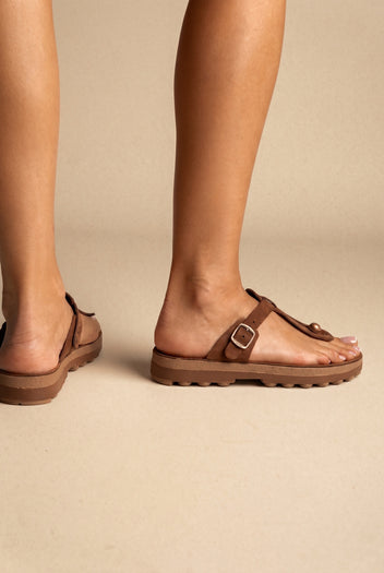 Sandalias de piel con aberturas - Ante marrón