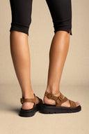 Nubuck Sandálias flatform tira no tornozelo - Mocha