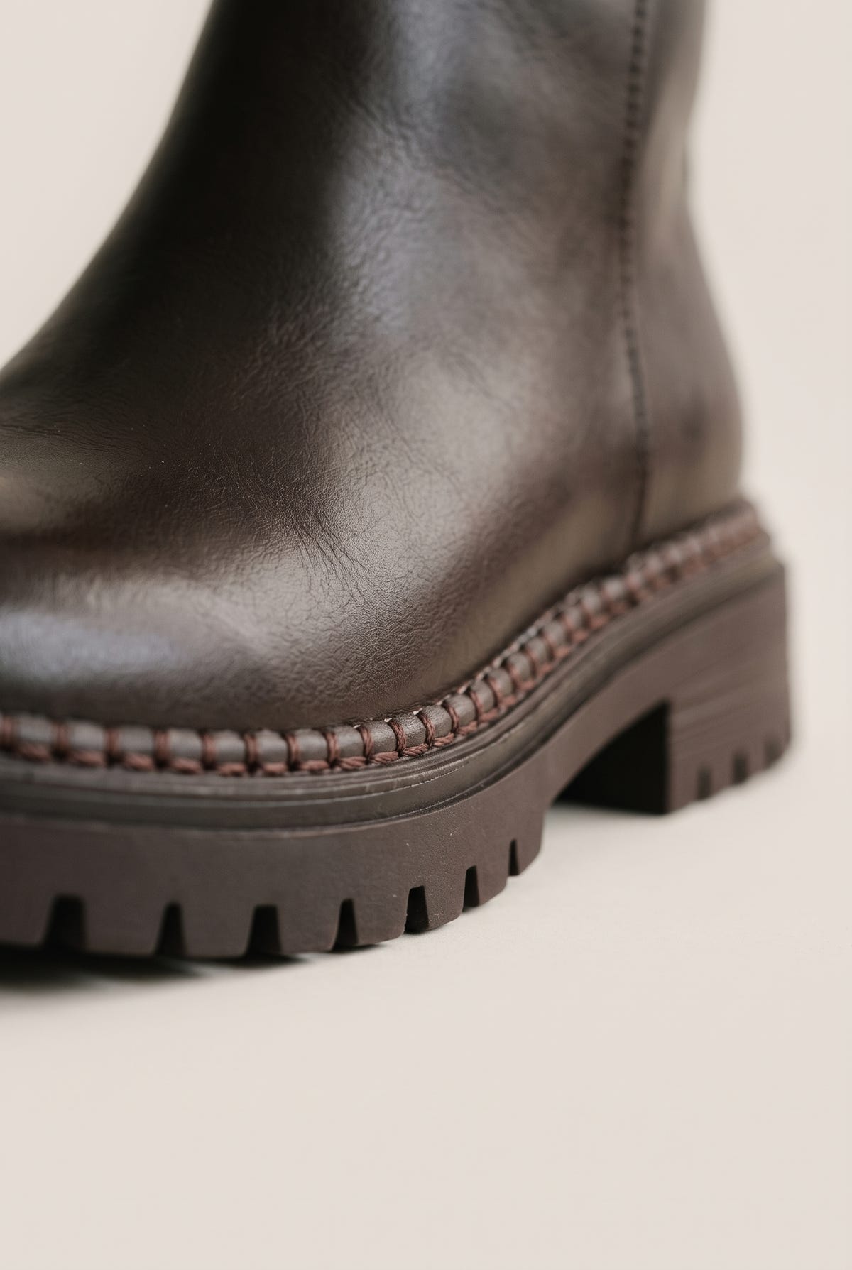 Casual Ankle Boots with Zipper - Brown Matte