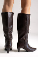 Μυτερές Μπότες με Χαμηλό Τακούνι - Σκούρο Καφέ Ματ