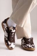 Sneakers CORINA animal print - καφέ pony αγελάδας