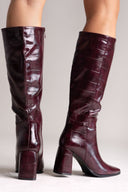 Μπότες με μυτερή μύτη και τετράγωνο τακούνι - μπορντό croc