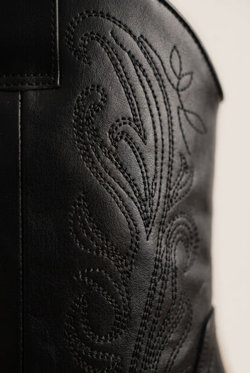 Cowboy Boots Mid Calf - Black Matte