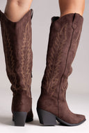 Μπότες cowboy με τακούνι block Erynn - καφέ suede