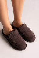 Χειμερινές παντόφλες με γούνα KELARA - Καφέ Σουέτ