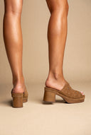 Clogs Studded Detail - Camel Suede