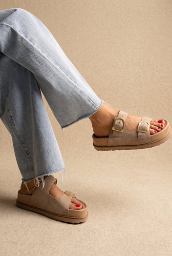 Sandales flatform à boucle statement - Daim beige