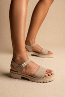 Sandales en daim beige
