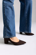 Γόβες με τακούνι block και μυτερή μύτη TFP - Καφέ Σουέτ