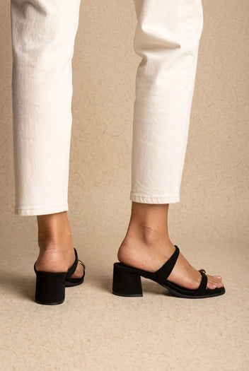 Mules with Toe Ring - Black Suede