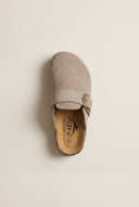 Clogs Memory Foam Footbed - Beige Suede-Clogs, Shoes, Plakton, Women’s Collection, All, Summer Shoes Sale, Sales, All but outlet, Mid Season/Fall Transitional Shoes, Editor’s Choice, Shoes Sales, Recommended products (Seguno), Gifts 50€ & Under, Leather Shoes, Boho Collection, SS 2026 Collection, Spring/Summer Collection