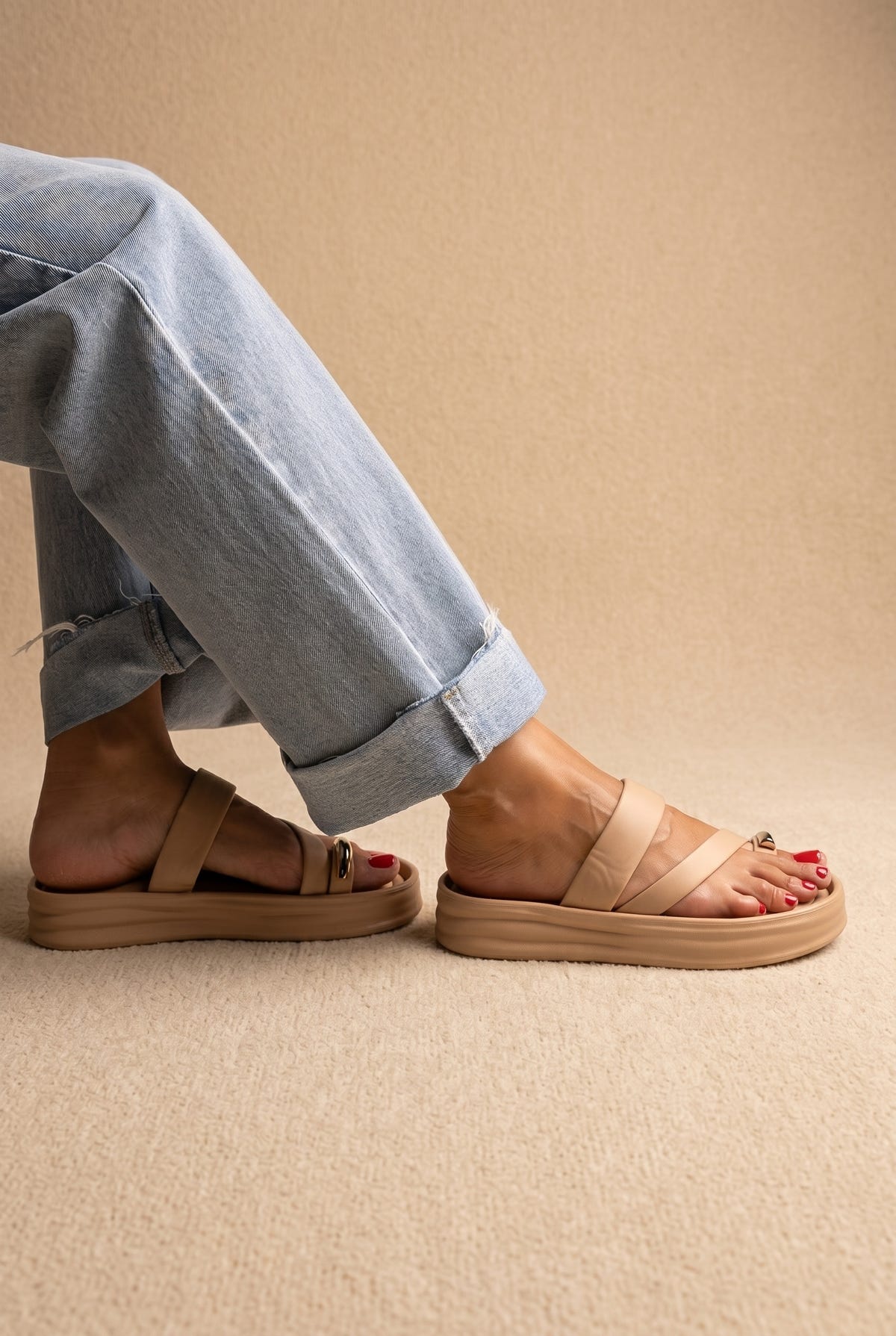 Toe Ring Flatform Sandals - Beige Satin