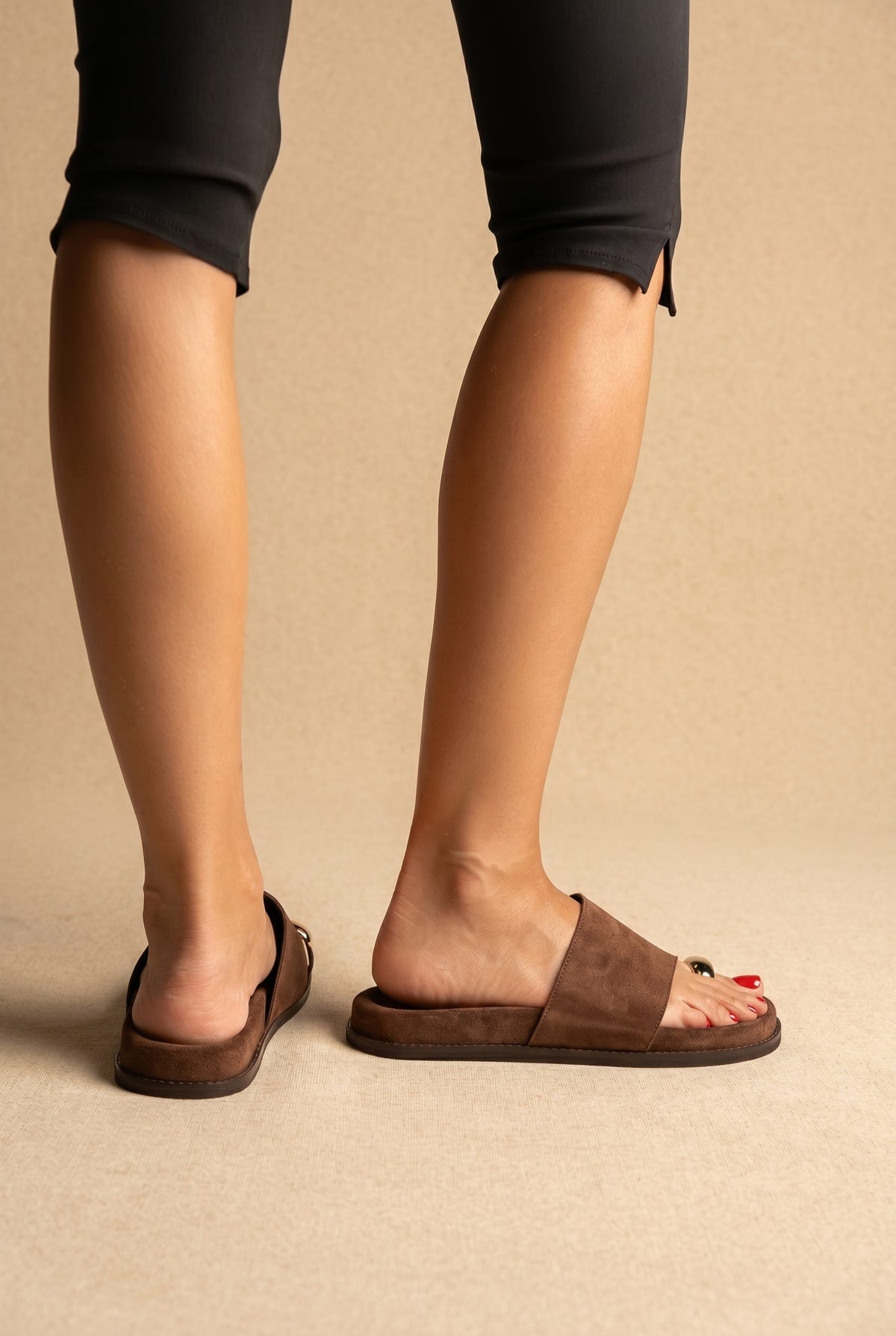 Toe Ring Flatform Sandals - Brown Suede