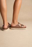 Flatform Buckle Sandalen – Matte Rose Gold