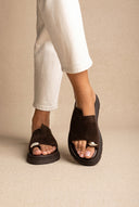 Toe Ring Flatform-Sandalen – Dark Brown Veloursleder