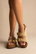Flatform-Sandalen Schnallendetail – Beige Raffia
