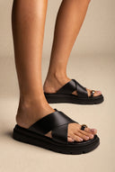 Toe Ring Flatform Sandali - Nero opaco