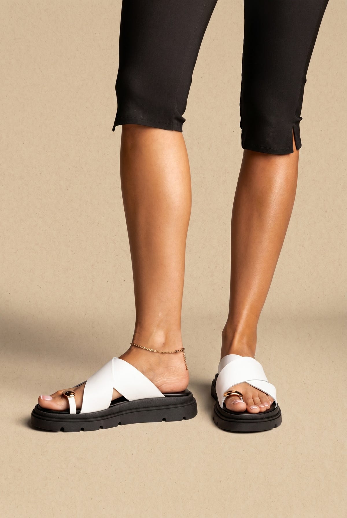 Toe Ring Flatform Sandali - Bianco Opaco