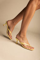 Sandales à anneau d’orteil Kitten Heel - Citron