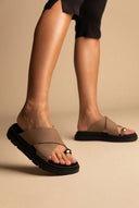 Toe Ring Flatform Sandals - Khaki