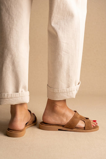 Sandali con fascia cut-out - Camoscio beige