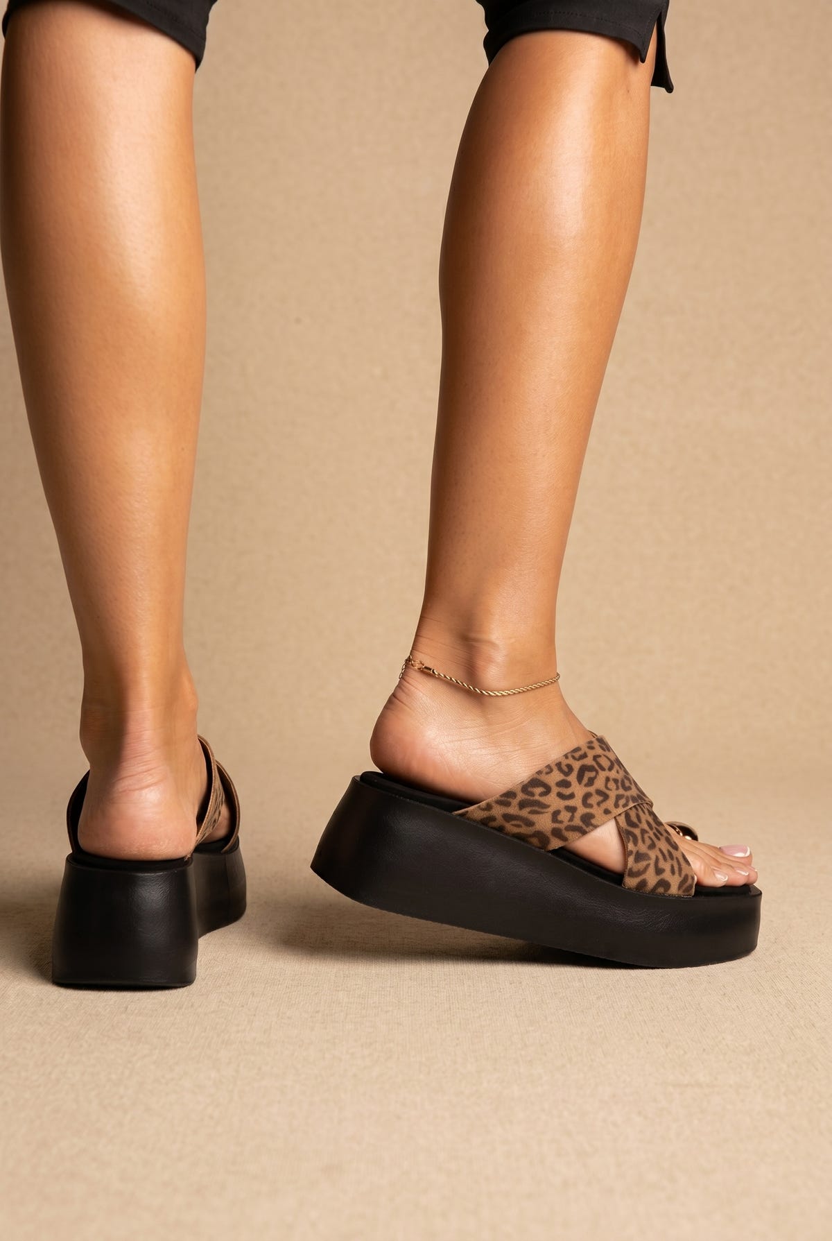 Sandalias plataforma de dedo - Ante leopardo