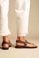 Toe Ring Sandals Buckle Strap - Brown