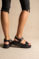Sandali flatform con cinturino e fibbia - Nero opaco