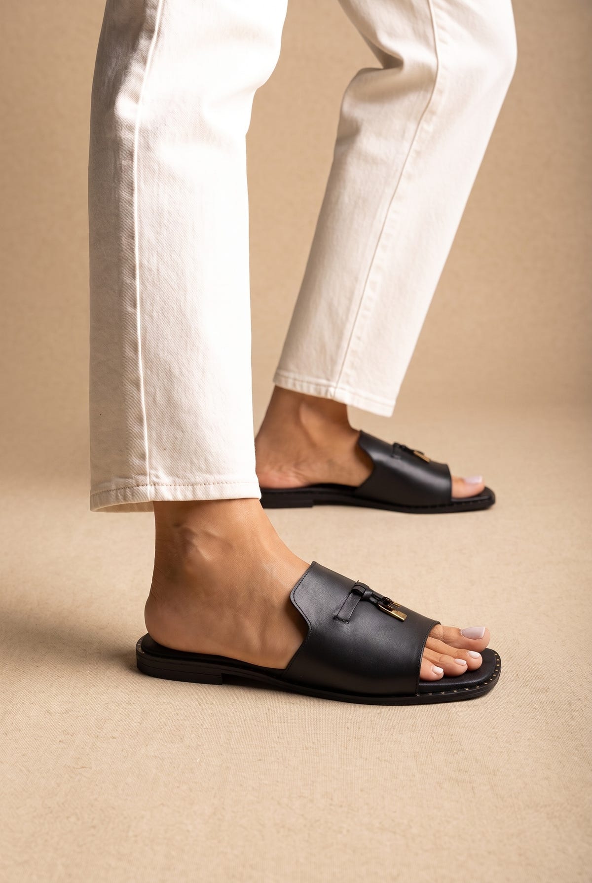 Flat Sandals Square Toe - Black Matte