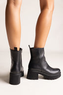 Ankle Boots mit Chunky-Sohle – Schwarz Matt