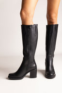 Stiefel mit Blockabsatz – Schwarz Matt