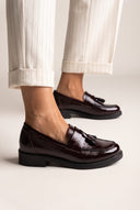 Loafers με λεπτομέρεια κρόσσια - Μπορντώ Λουστρίνι