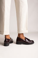 Loafers με λεπτομέρεια κρόσσια - Μπορντώ Λουστρίνι