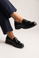 Loafer mit Fransendetail – Schwarz Lack