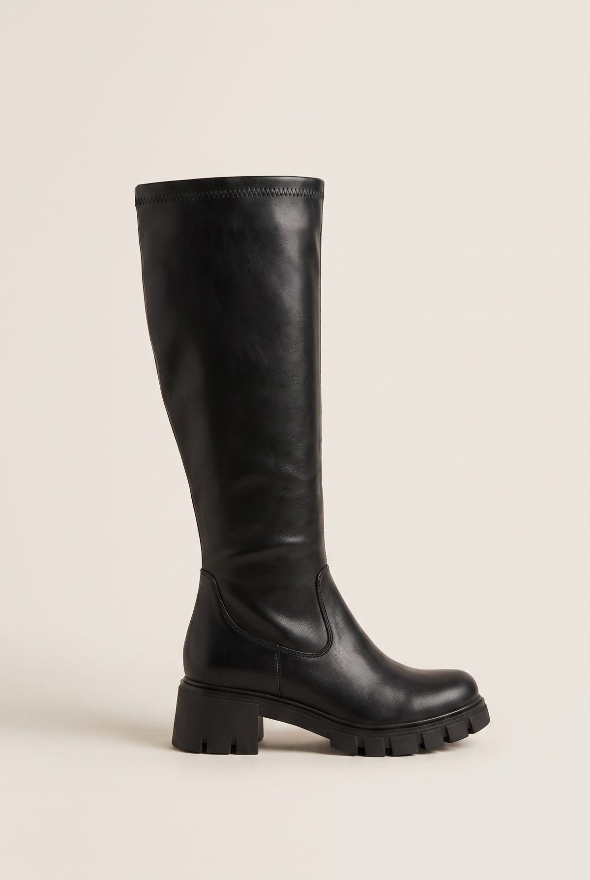 Stiefel mit Chunky-Sohle und Blockabsatz - Schwarz Matt