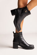 Stiefeletten mit Blockabsatz - Schwarz Matt