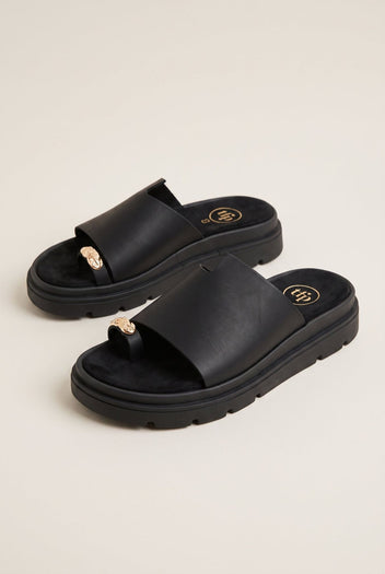 Flatform Toe Ring Sandals - Black Suede-Flatform Sandals, Sandals, Shoes, TFP Collection, Women’s Collection, New In Shoes, New In Sandals, All, Summer Shoes Sale, Summer Sandals Sale, Sales, All but outlet, Editor’s Choice, Shoes Sales, Recommended products (Seguno), Gifts 50€ & Under, The Fashion Edit, Leather Shoes, SS 2026 Collection, TFP/Estil, Sandals New & Selected, Sandals SALE, Flatform SALE