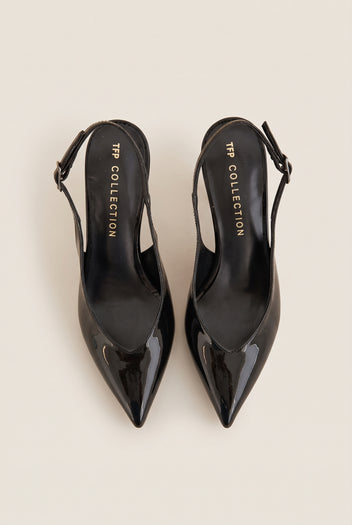 Slingback-Pumps mit spitzer Zehenpartie - Schwarzer Lack