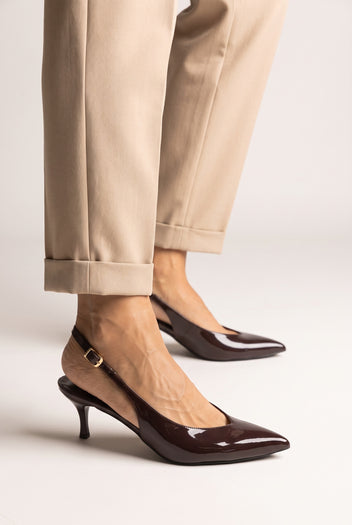 Décolleté slingback a punta - Vernice Marrone