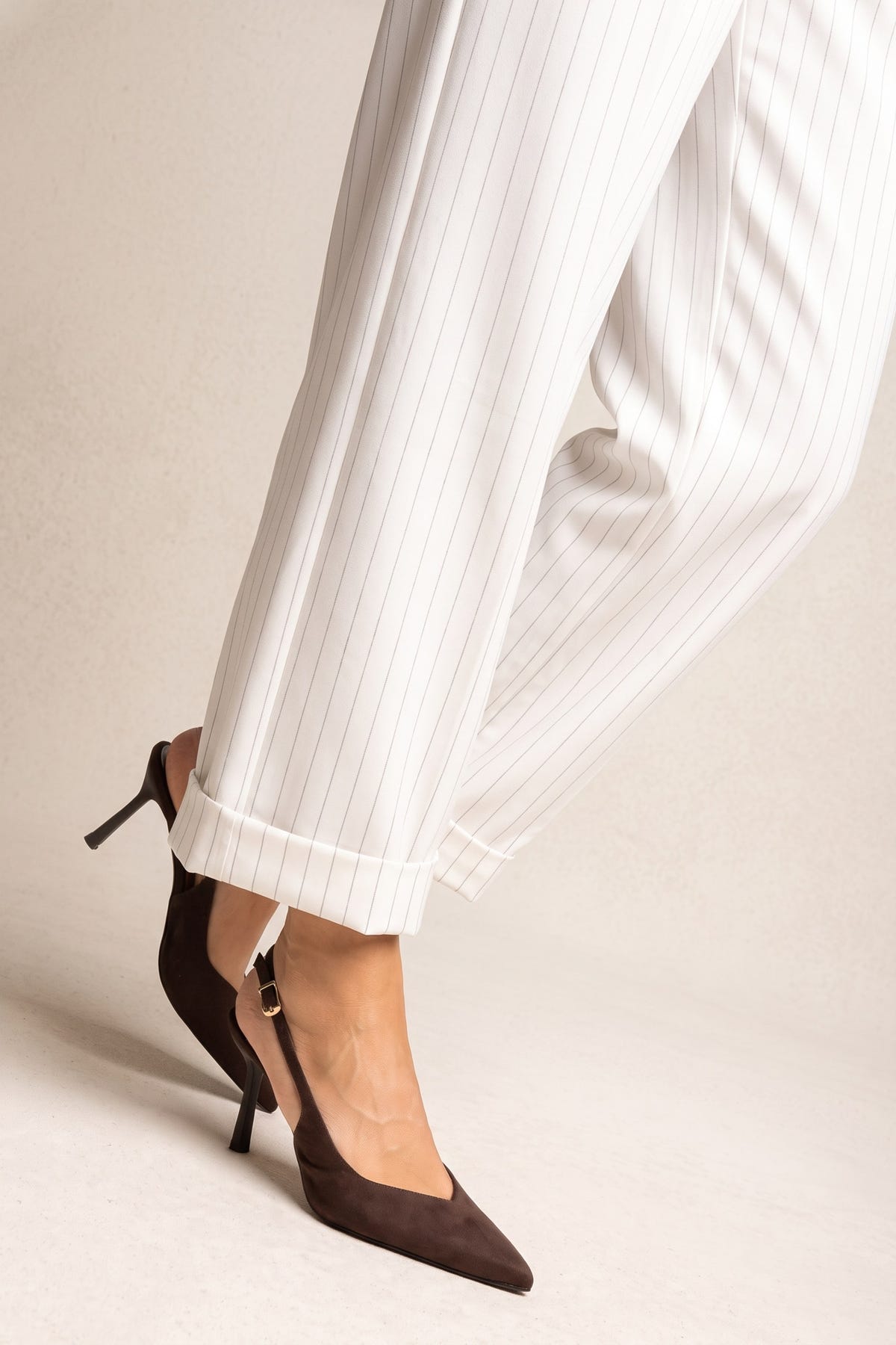 Γόβες στιλέτο Slingback μυτερές - Καφέ Σουέντ
