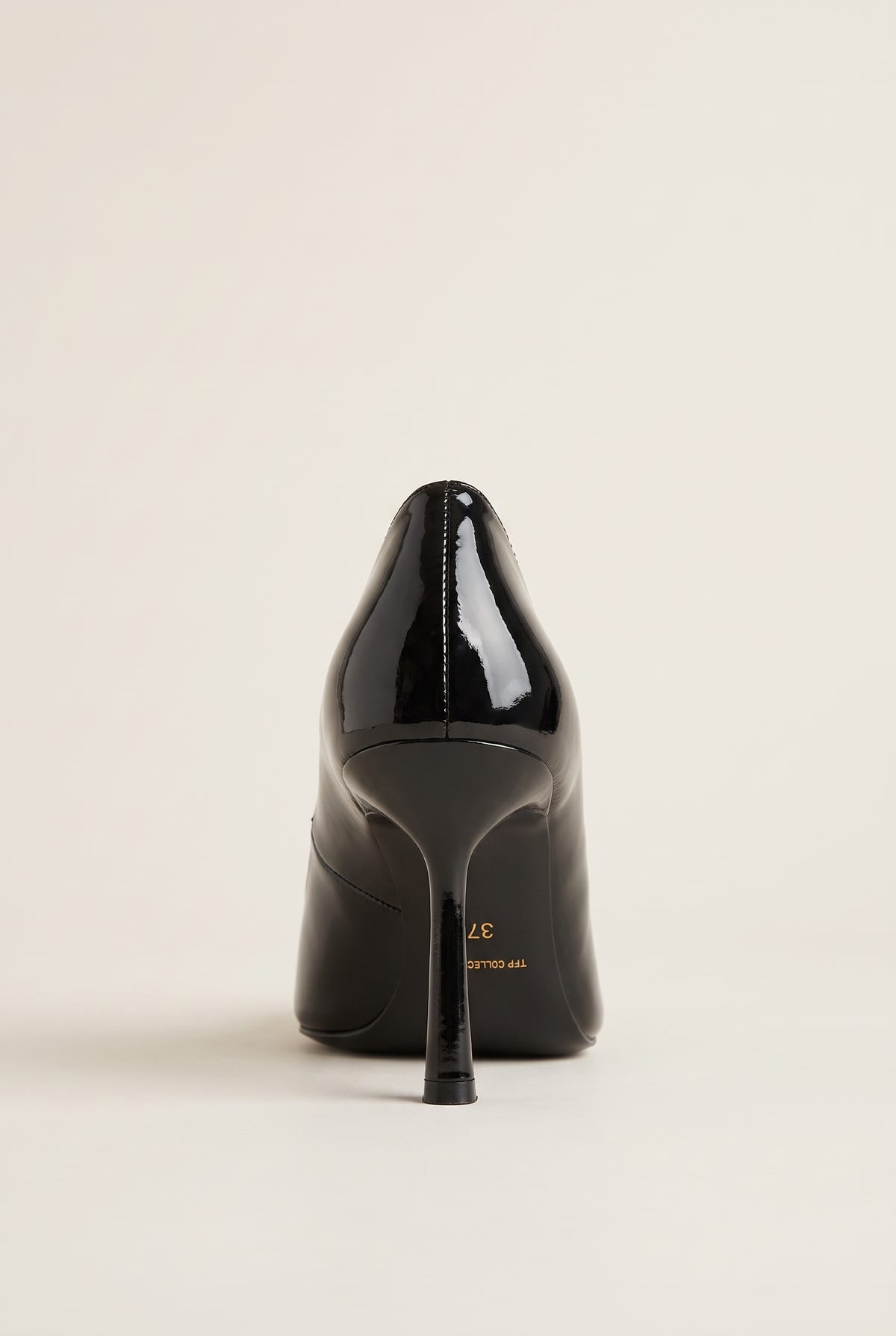 Stiletto Pumps Pointed Toe Scallop - Black Patent