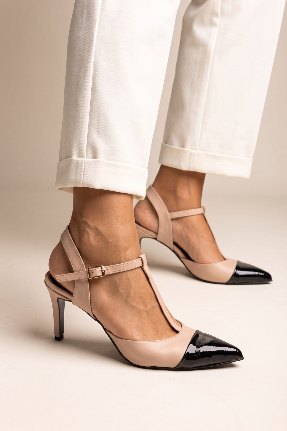 Stiletto Pumps T-Strap Pointed Toe - Nude Black Patent