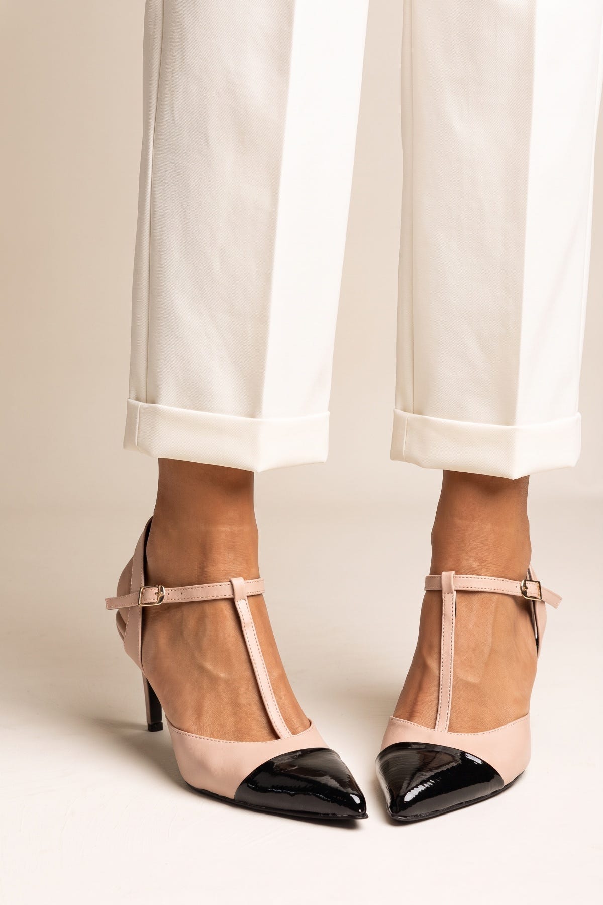 Stiletto Pumps T-Strap Pointed Toe - Nude Black Patent