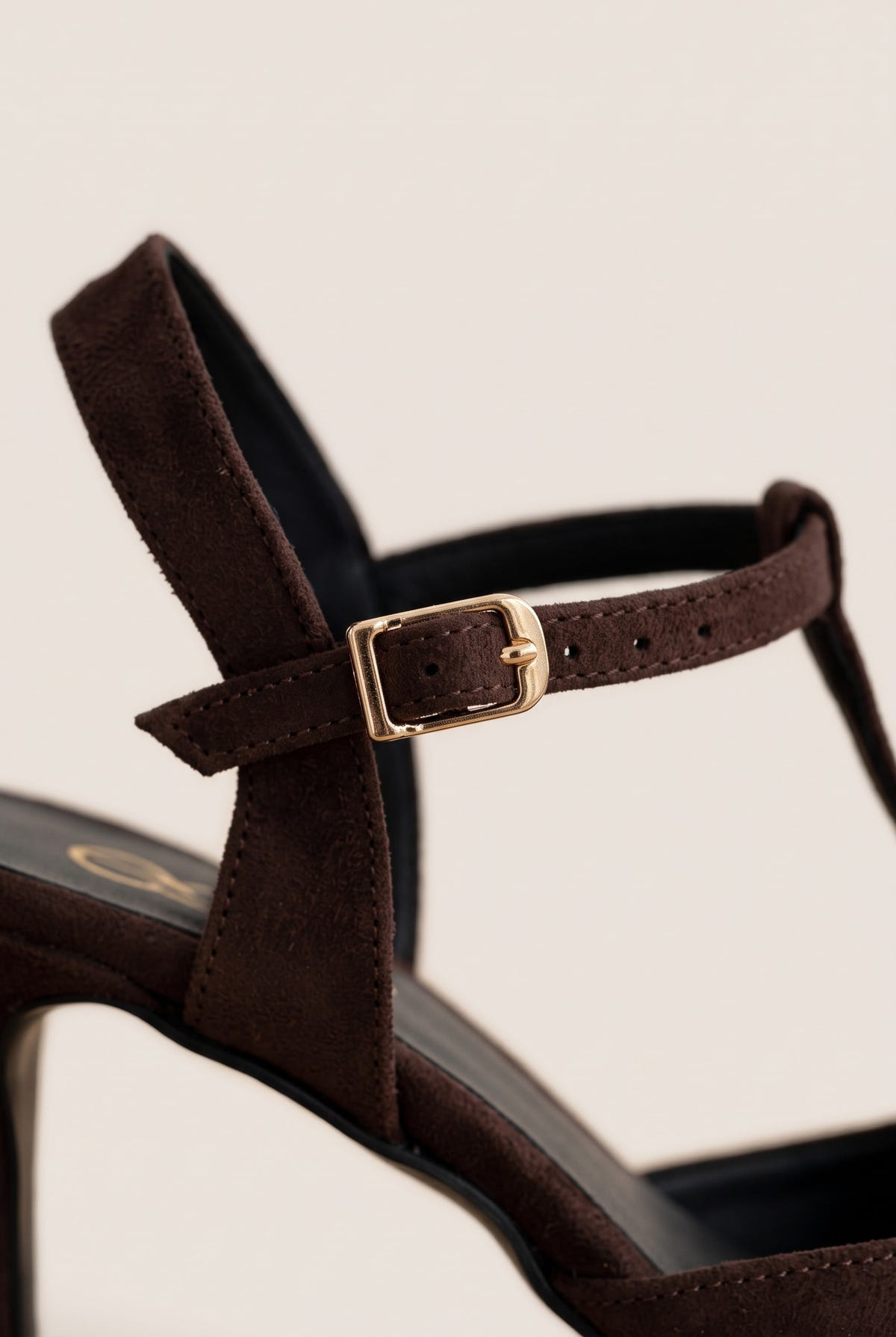 Stiletto Pumps T-Strap Pointed Toe - Chocolate Suede Patent