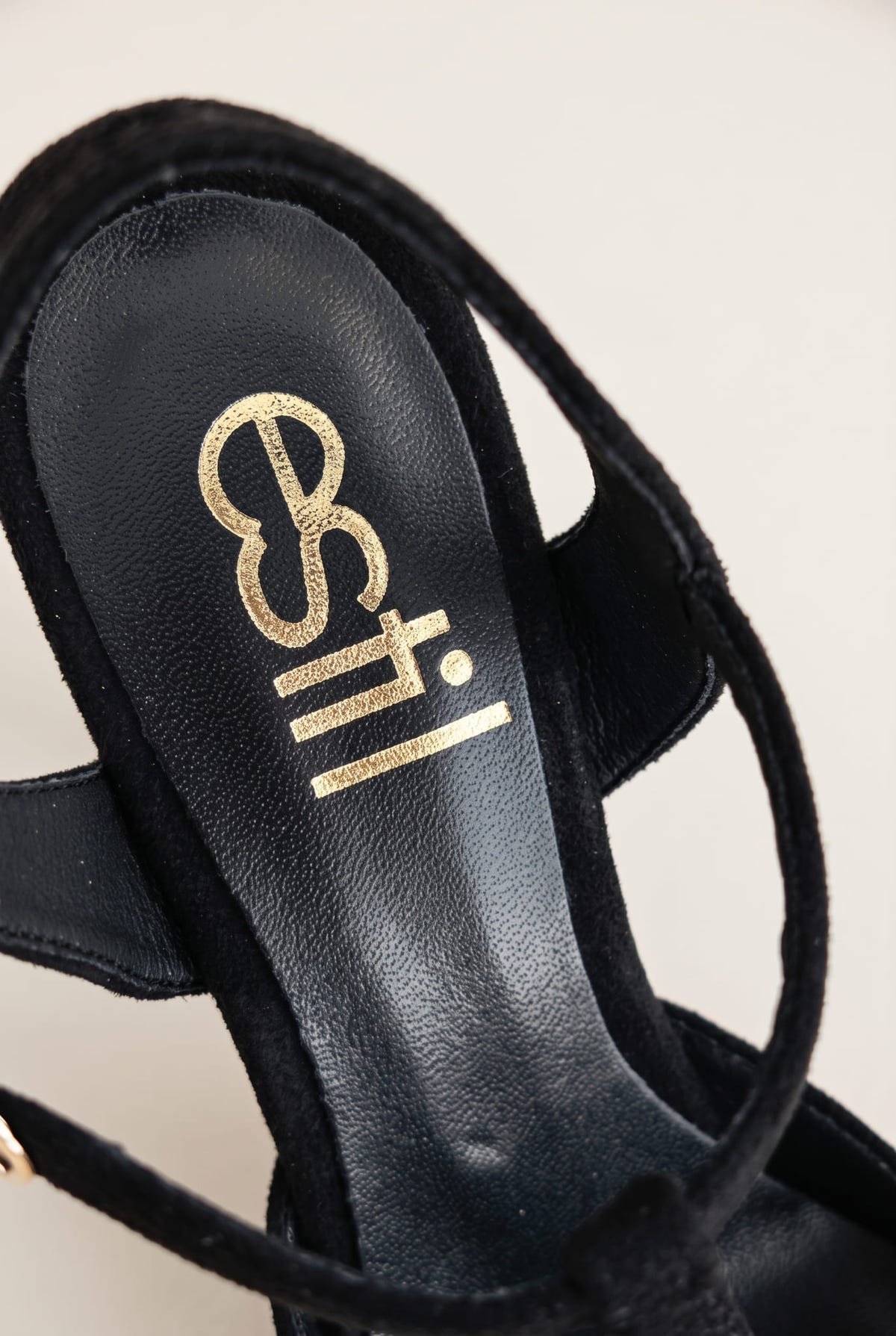 Stiletto Pumps T-Strap Pointed Toe - Black Suede Patent