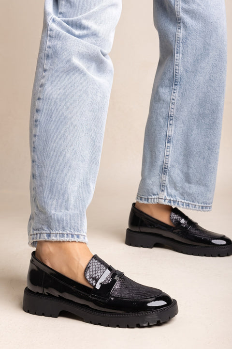 Loafers με Chunky σόλα και Snake Detail - Μαύρο Λουστρίνι φίδι