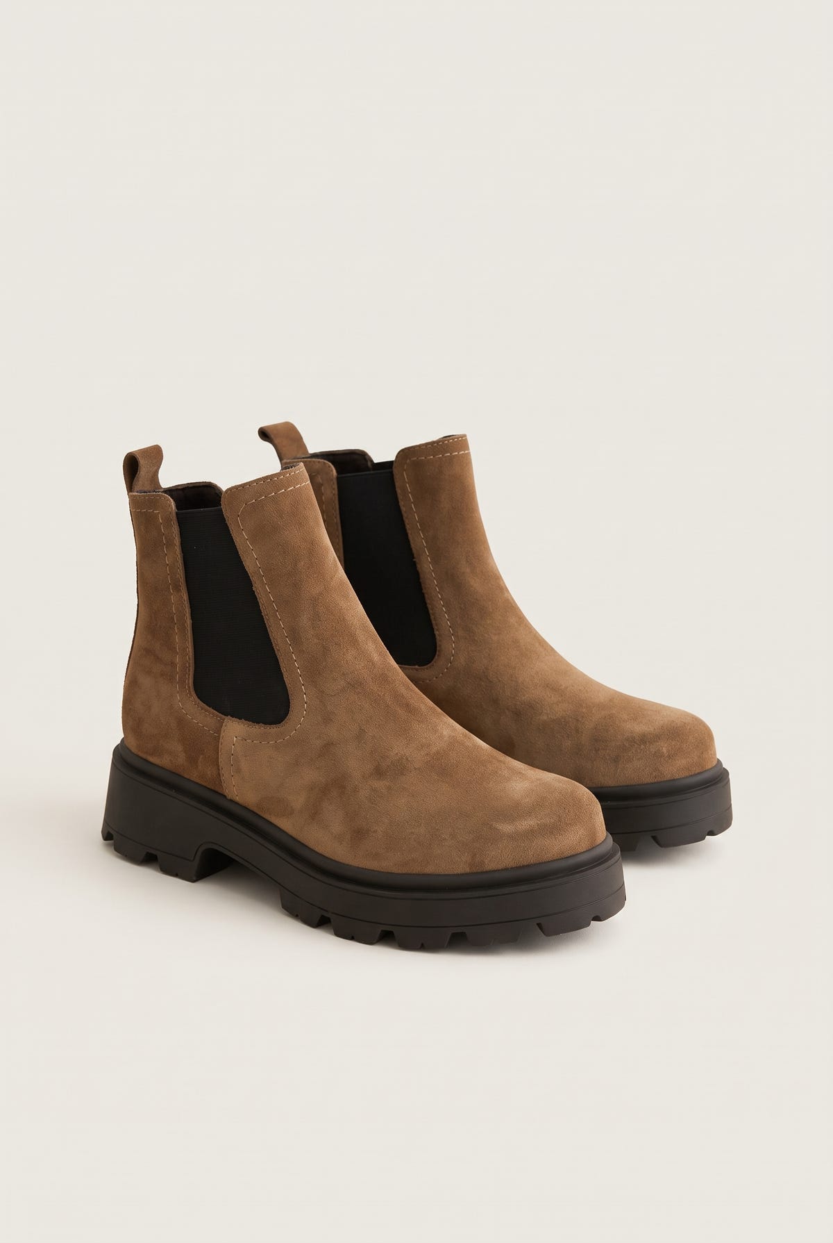 Chelsea Ankle Boots Round Toe - Taupe Suede